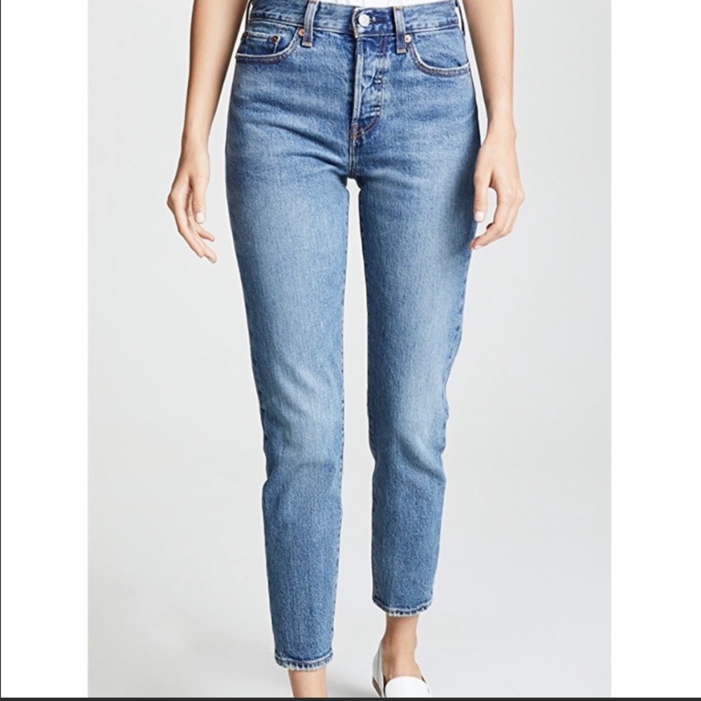 NWOT ⭐️ Levi’s Wedgie Icon Jeans - These Dreams